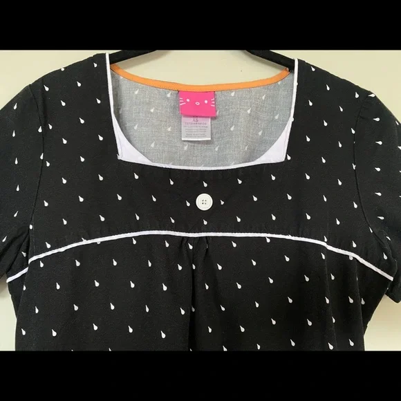 Sanrio Hello Kitty Women’s Black Polka Dot Pockets 100% Cotton Top Blouse XS - Picture 7 of 7